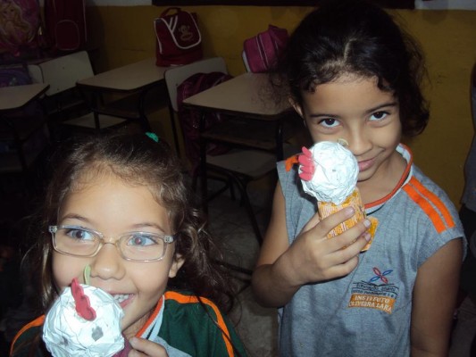 2013 - A galinha e a pata - Prof Naiane — foto 17
